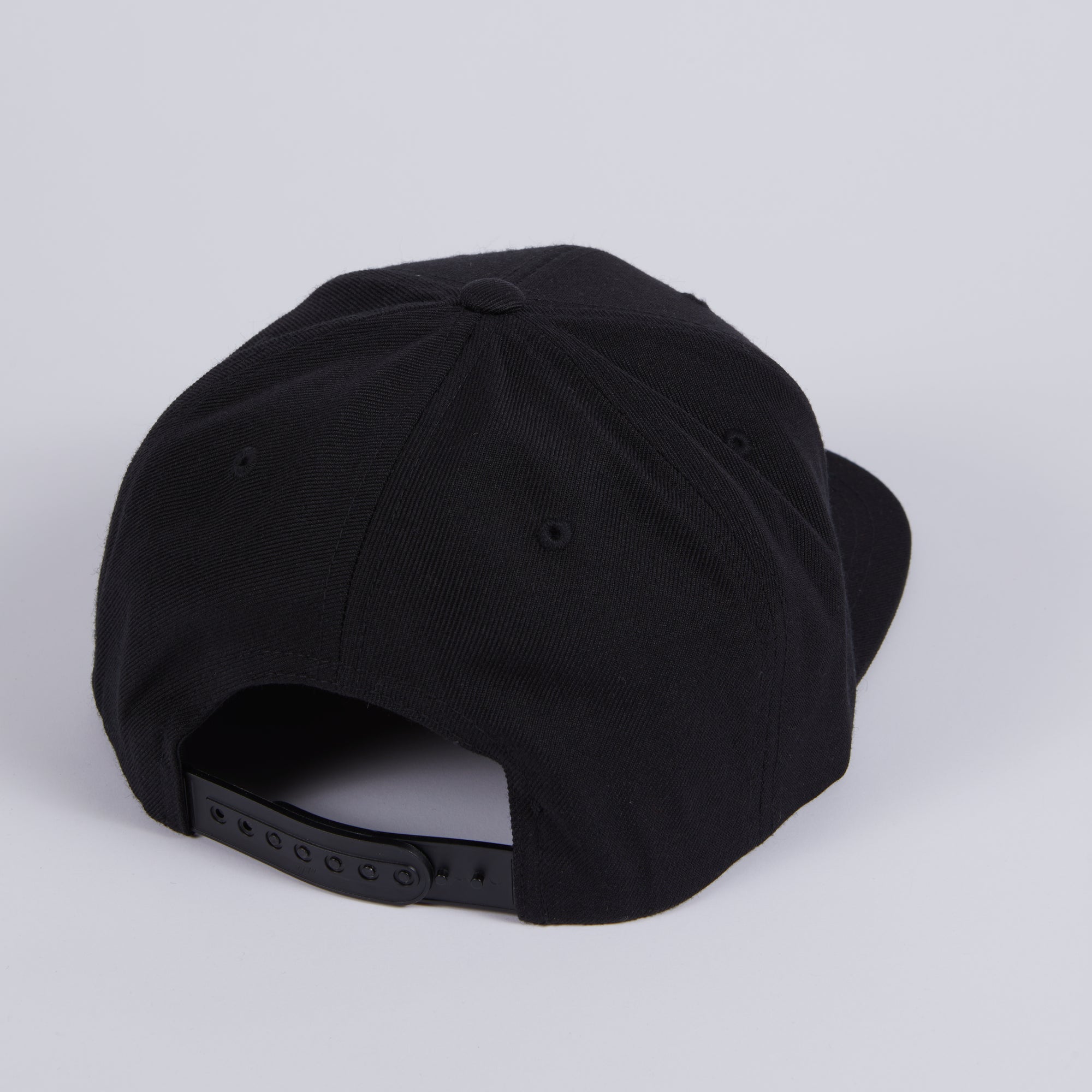 Casquette "baseball" noire "Fuck" rouge