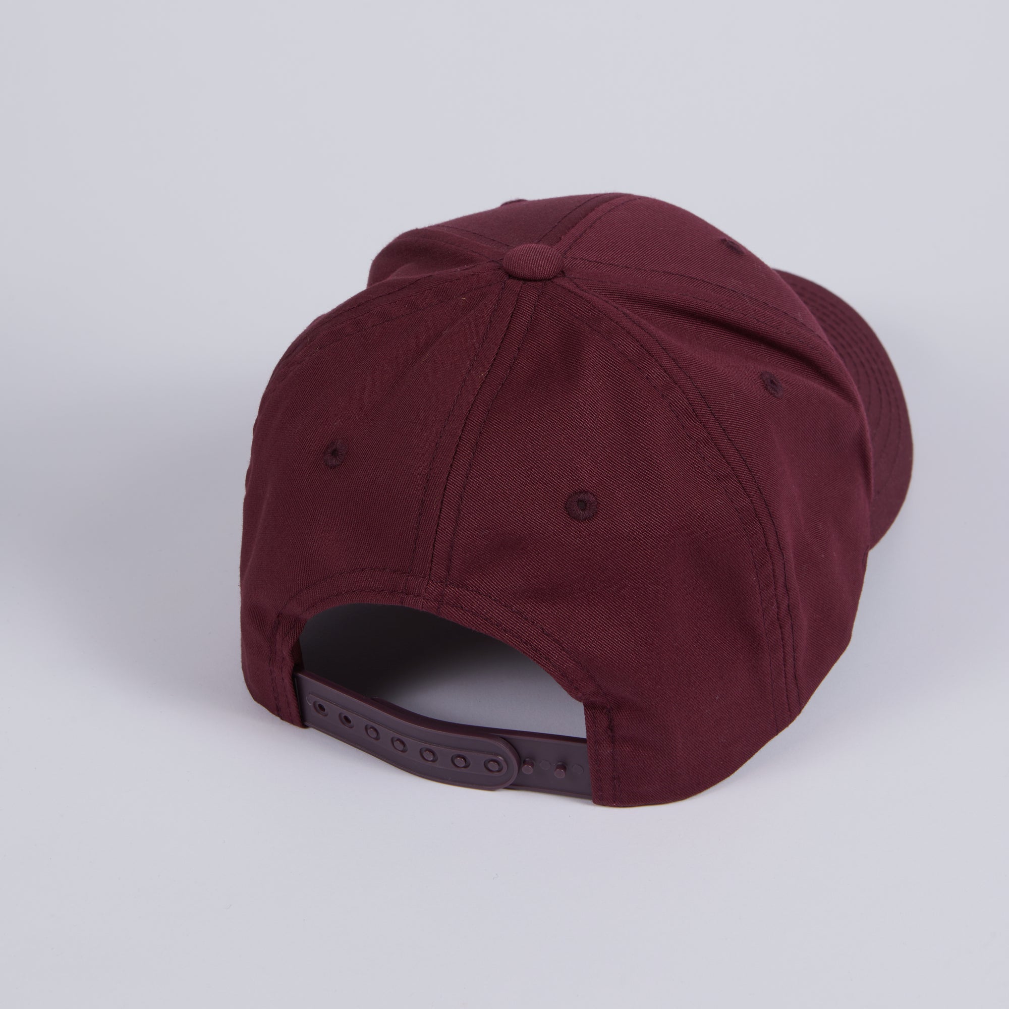 Casquette "baseball" bordeaux "Fuck" blanc